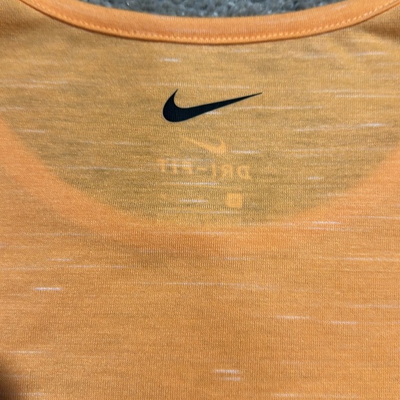 Nike tank top - Picture 3 of 3